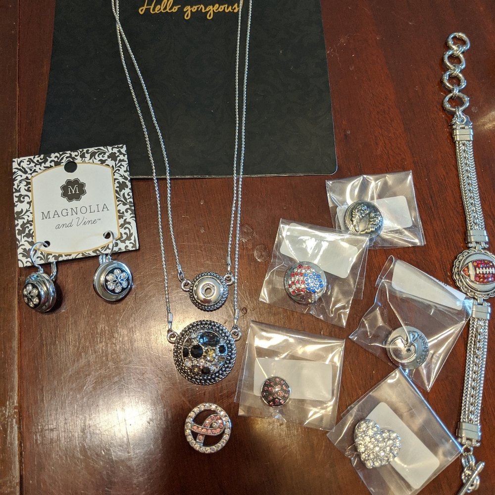 Magnolia Jewelry